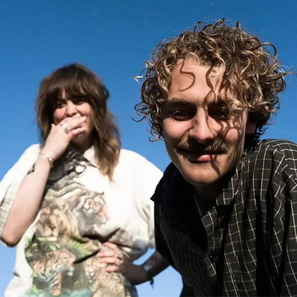 SOPH en THYME FLIES radio- en mediacredit bij Groove Hunter